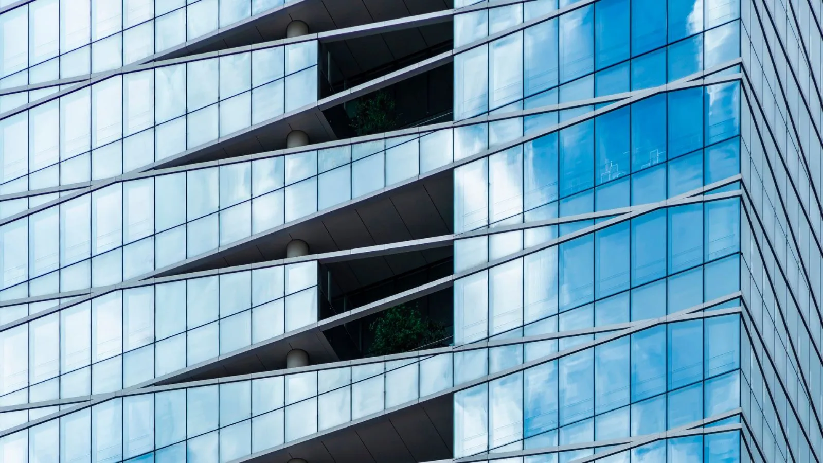 Why the old assumption breaks at scale Multilingual Model Training